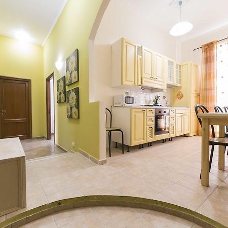 Albachiara Guest House روما المظهر الخارجي الصورة